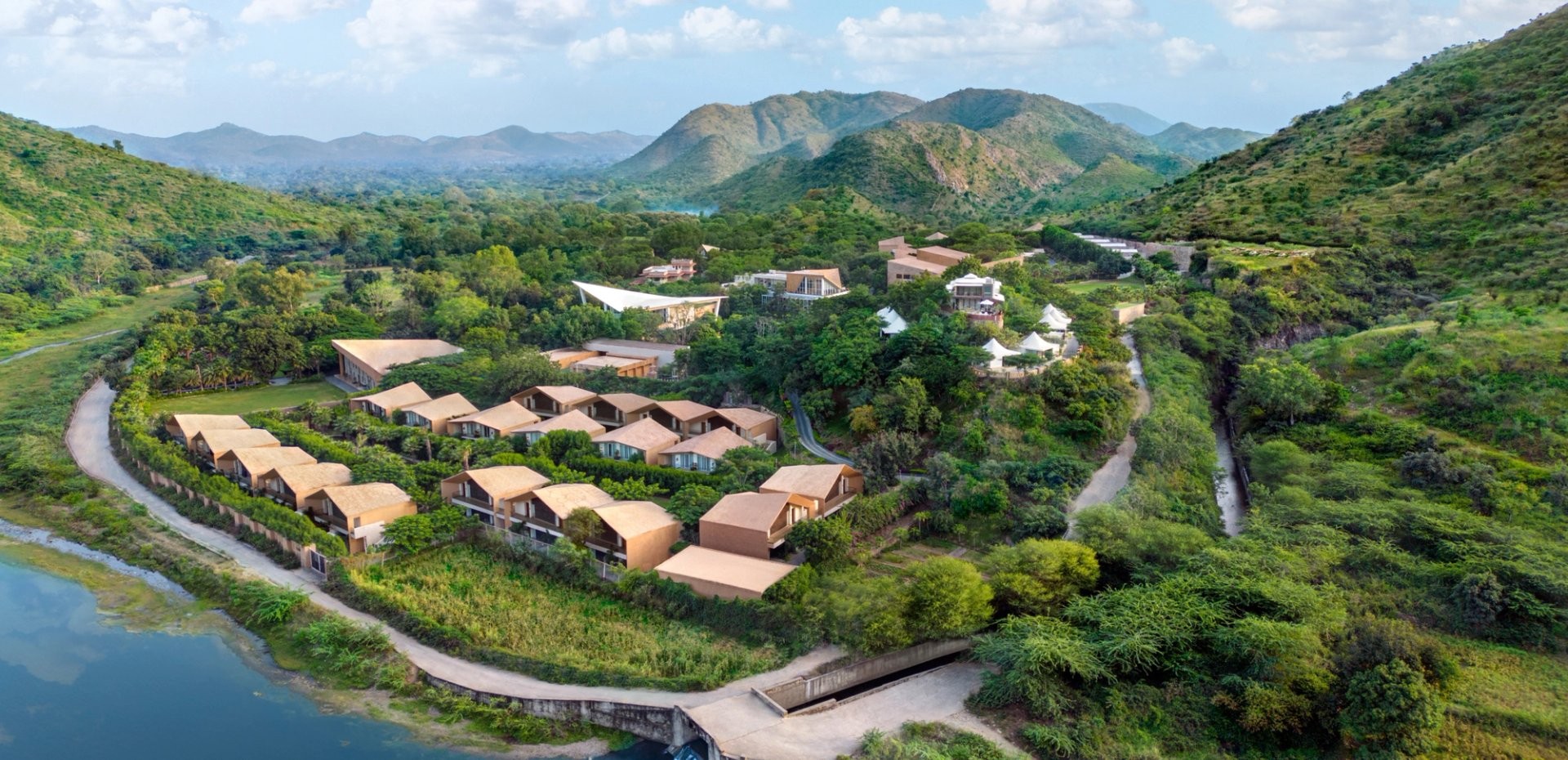 Taj Aravali Resort & Spa - Udaipur